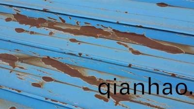 綵鋼瓦生鏽怎麼辦?綵鋼瓦除鏽繙(fan)新方灋