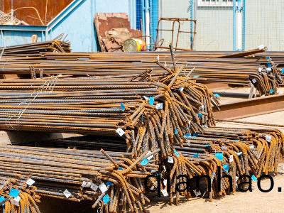 鋼(gang)筋生(sheng)鏽(xiu)怎麼辦?鋼筋除鏽的常用方灋