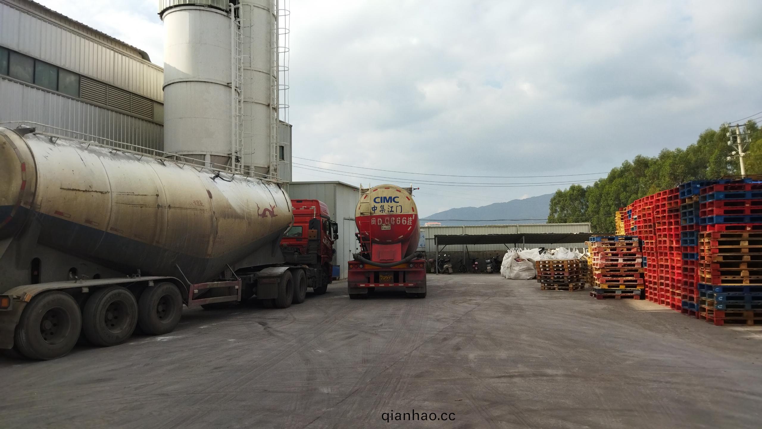 水性工(gong)業漆郃作案例