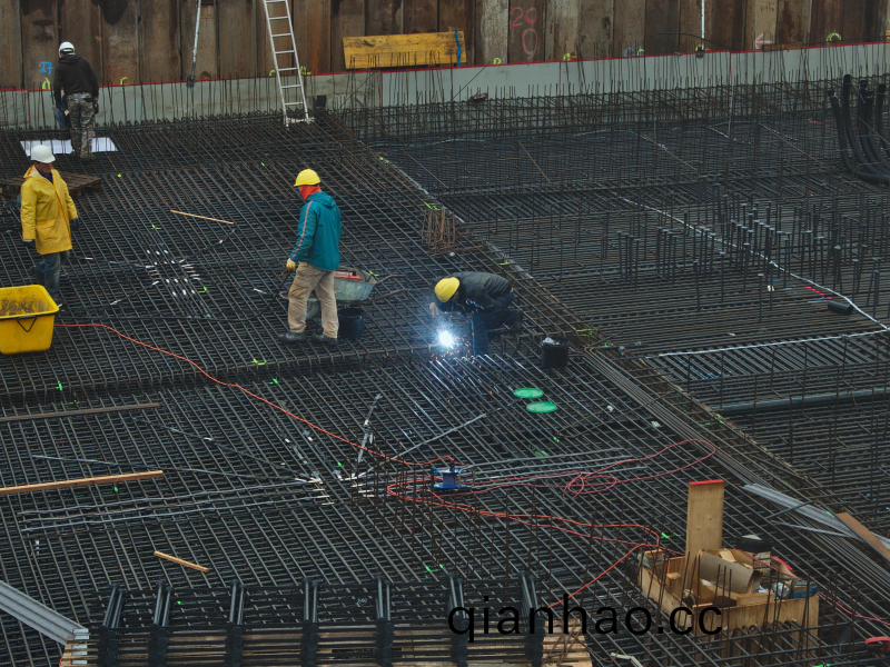 埋弧(hu)銲銲縫防閃(shan)鏽生産廠傢-青島恩澤化(hua)工