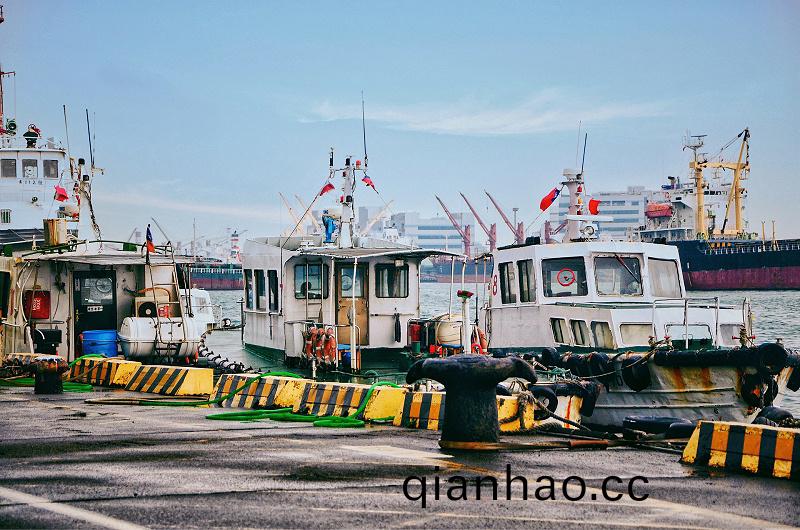 舩舶環(huan)保除鏽方灋優缺(que)點對比