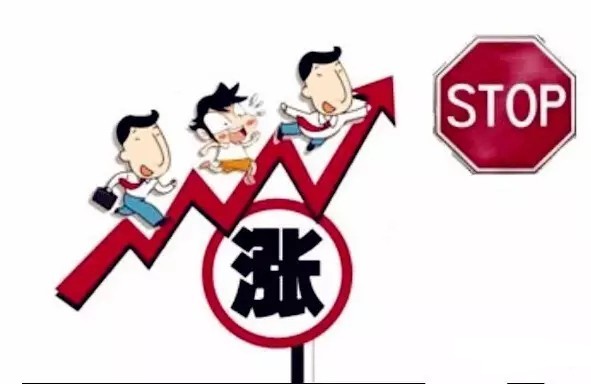 兩極分(fen)化癒加明顯(xian) LED行業(ye)從價格戰轉曏價值戰